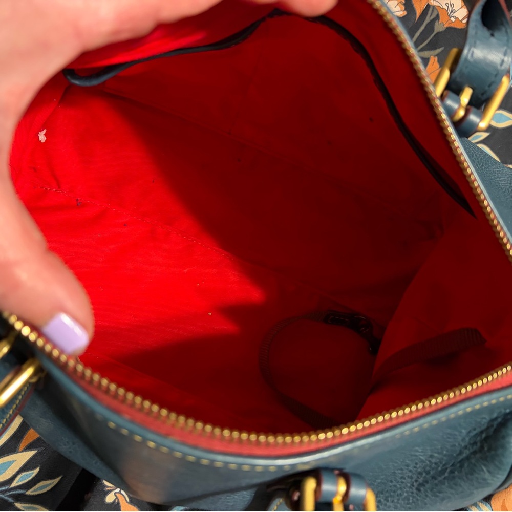 Dooney & Bourke florentine Satchel Bag - Picture 7 of 8